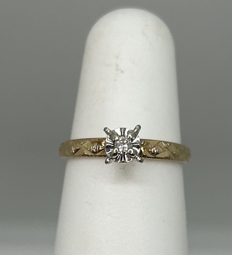 Solitaire Diamond Ring 10k Yellow Gold Sz 5