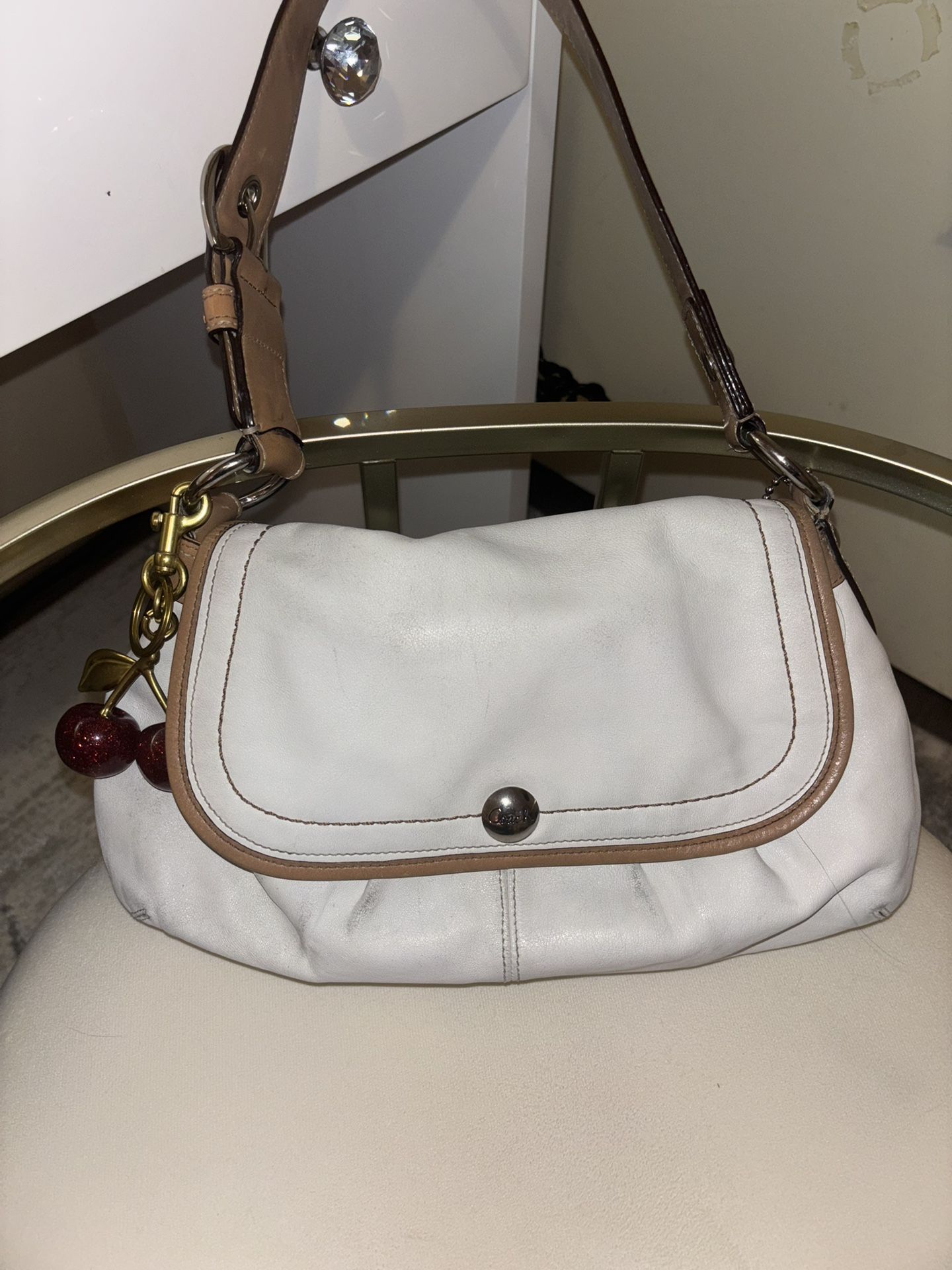 Coach White And Camel Leather Hobo Shoulder Bag