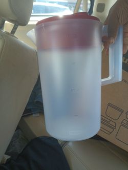 Rubbermaid Pitcher for Sale in Round Lake Heights, IL - OfferUp