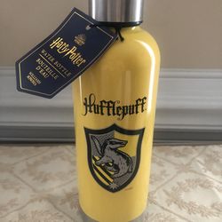 Williams Sonoma Harry Potter Hufflepuff Water Bottle