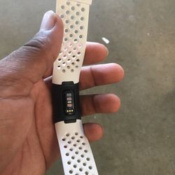 Fitbit  Charge 4