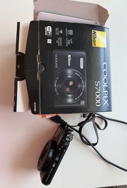 Nikon coolpix s7000 Camera