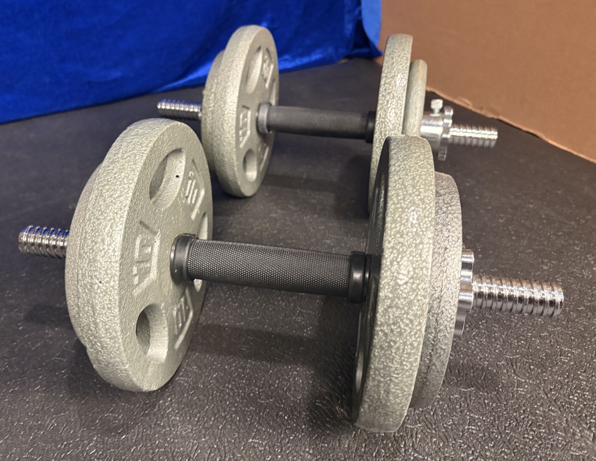 CAP Olive Standard  Dumbbells with 2 pairs  of 10s And Bars NEW plus 2 pairs of 5 used. Brute 70#