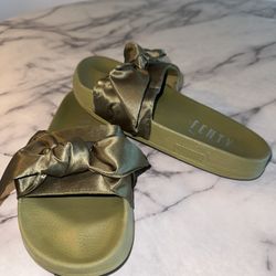2017 Fenty Puma Olive Bow Slide Rihanna uk5 us7 8 Slides Sandals Shoes