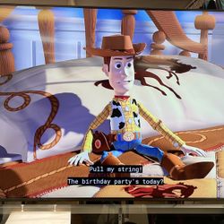 Samsung 75” DU7200 Series Crystal UHD 4K Smart TIZEN Tv