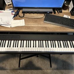 Korg D1 Digital Piano