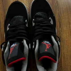 Jordan 4 Breds