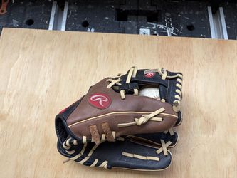 Baseball glove