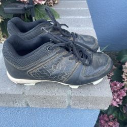 Girls Softball cleats