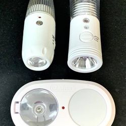 💡🔌 3 LED Nightlights/Flashlights, Light Sensors, On/Off Switch (brand new)