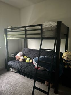 Twin bunk bed (Full sofa bottom)