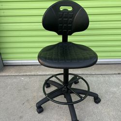 Swivel Chair $40