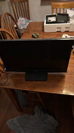 Samsung 24” LED HDTV – Model UN24H4000 – Great Condition