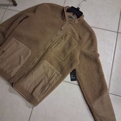 Mens sherpa jacket. New. Sz Medium.