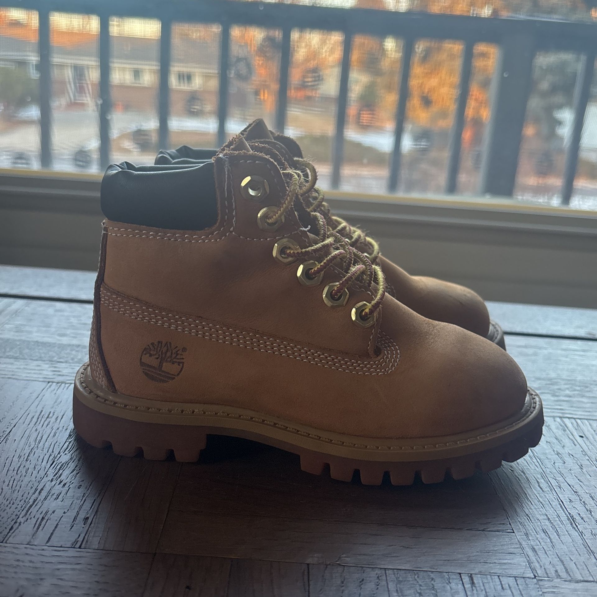 Timberland boots, size 9C, gently used and in fantastic condition. Hardly worn, with plenty of life left. A solid pair of boots at a great price!