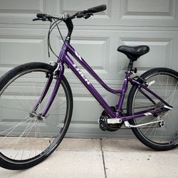 (Size S) Women’s Trek Verve 2 Hybrid Bike
