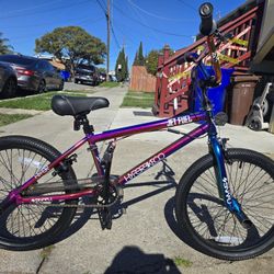 Nice Bmx 20" Tires 
Like New Ready to Ride