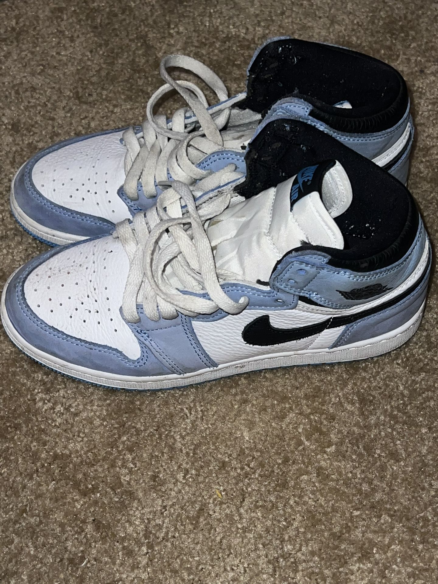 Nike dunk And Jordan Size 6y And