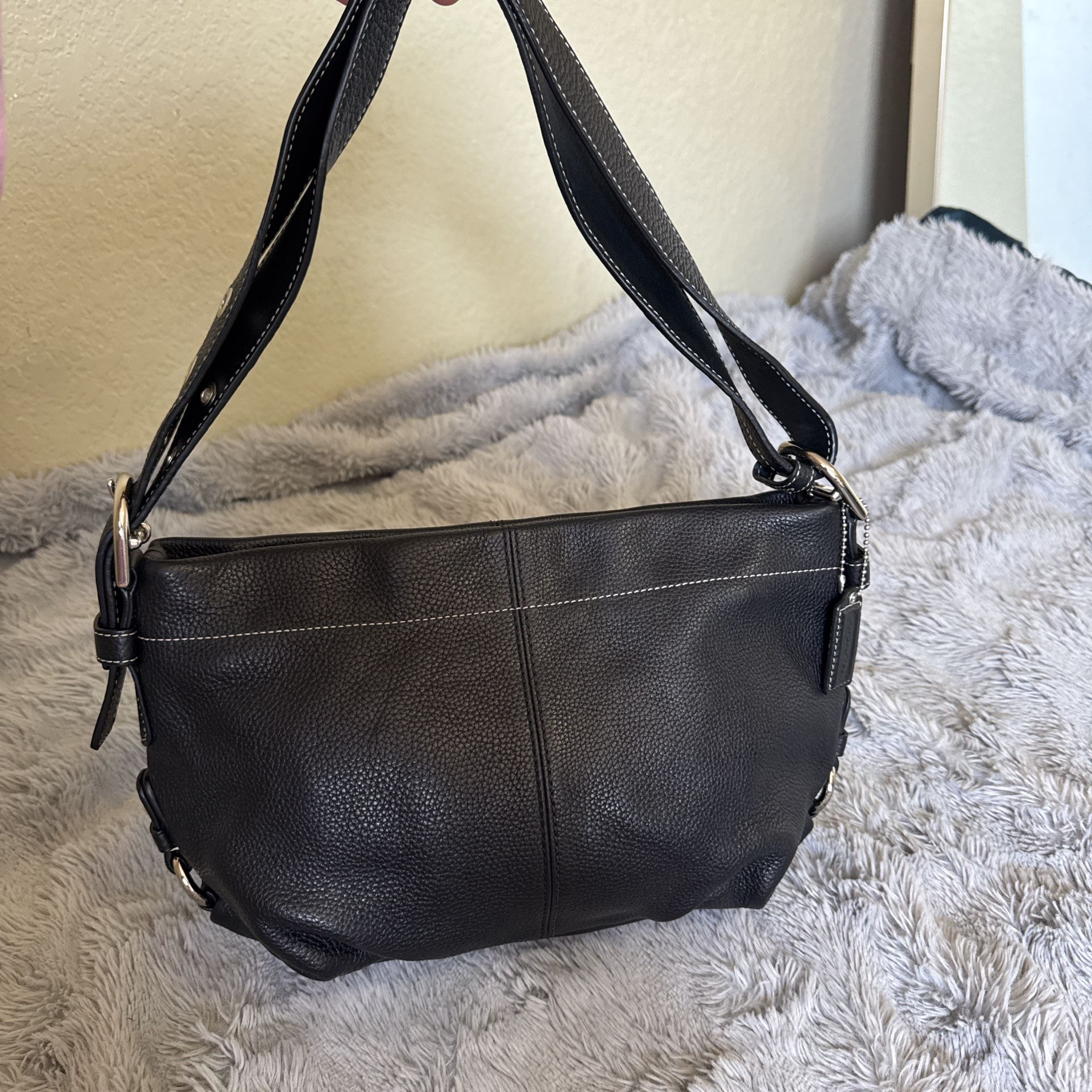 Vintage coach leather soho hobo bag black