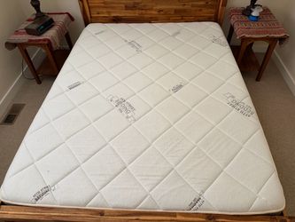 Queen 45th Street Meridian Latex mattress