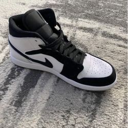 Jordan 1 Mid SE