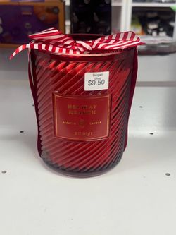 Holiday Hearth Scented Candle 20 oz