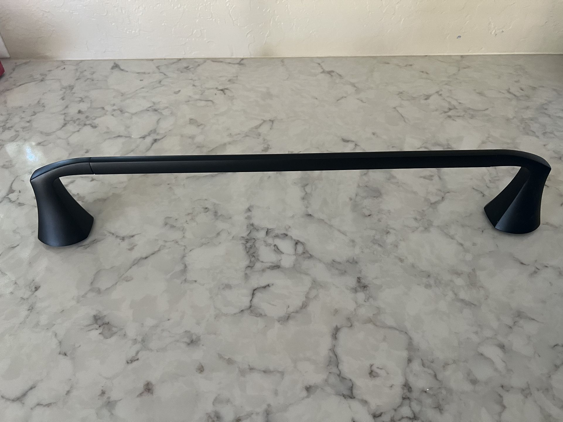 18” Towel Bar NEW