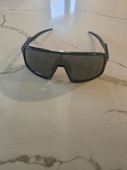 Oakley Sutro