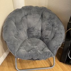 Comfy Saucer Chair 