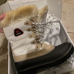 Snow Boots 