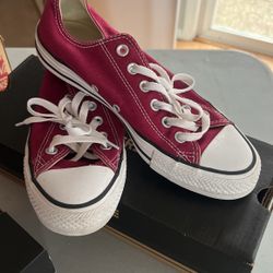 Converse 6 Men’s 8 Women’s
