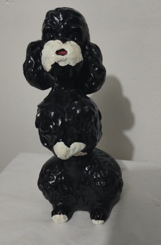 VINTAGE PLASTER POODLE FIGURINE 8"×4.5" - C5