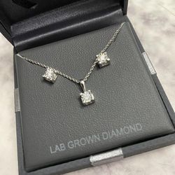 Diamond 💍 💎 EARRiNGS Great Deal 🔥🔥🔥