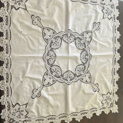 Vintage Lace Tablecloth Square 