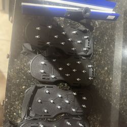 Epoxy Floor Spike Shoes