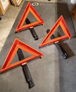 Emergency Warning Triangle Kit – Set of 3