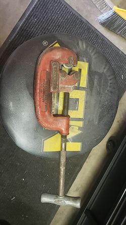 Ridgid pipe cutter