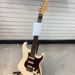 Guitar Fender 