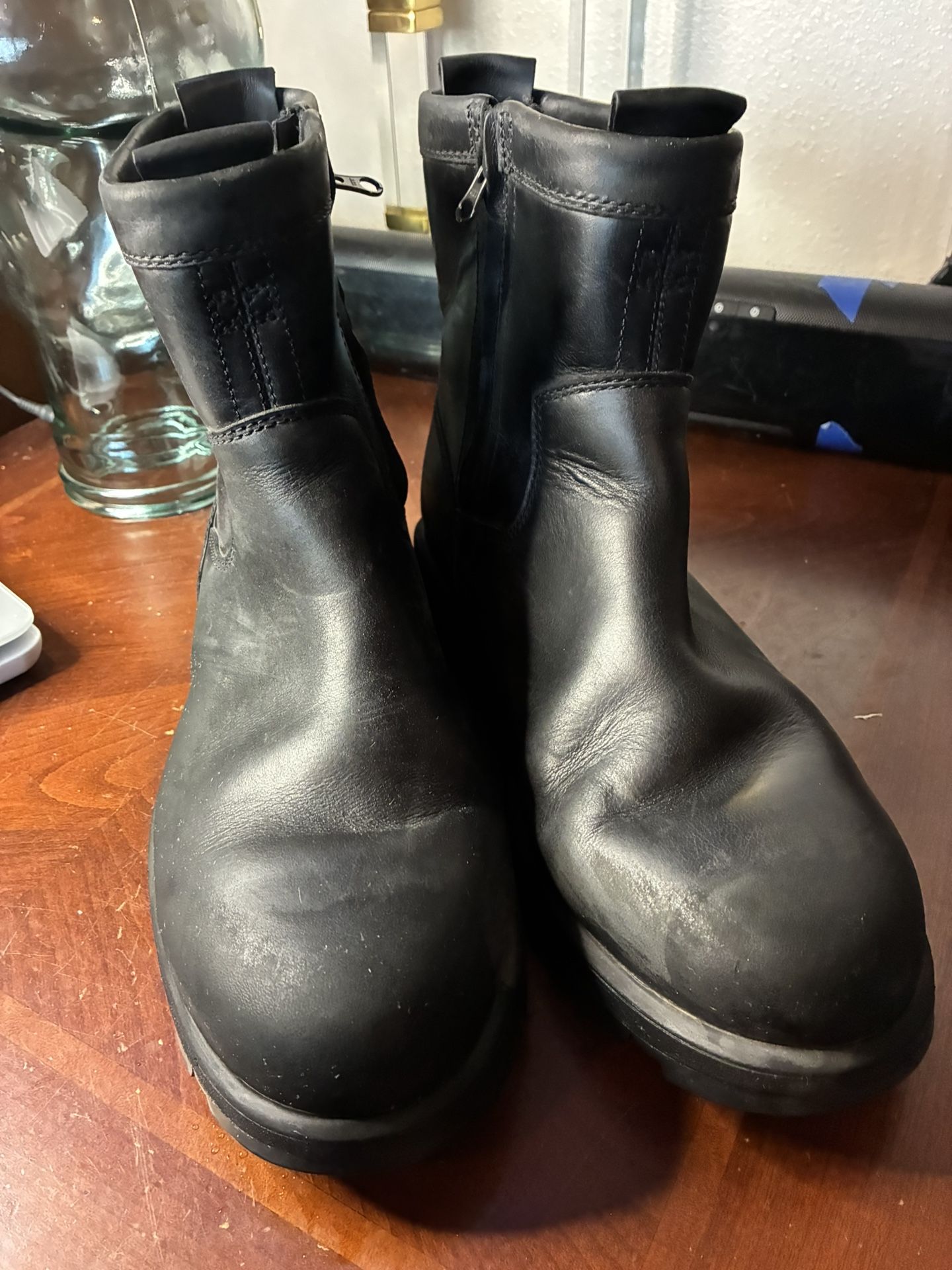 UGG Kennen Black Leather Boots Size 10