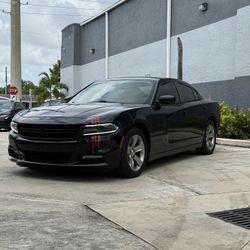 2016 Dodge Charger SXT