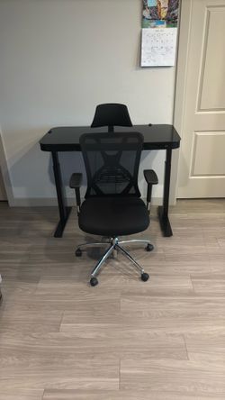 Seville Classics airLIFT® ⚡️Electric Height Adjustable Desk with Tempered Glass Top, USB Charging Ergonomic Sit Stand Modern Home Office ➕Office chair