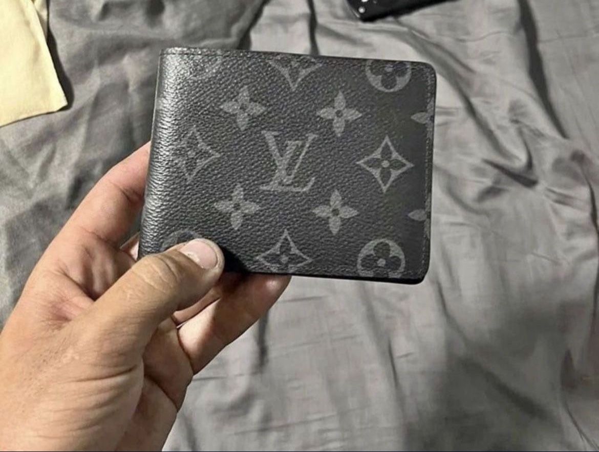 Louis Vuitton Wallet Black