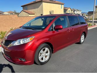 2012 Toyota Sienna