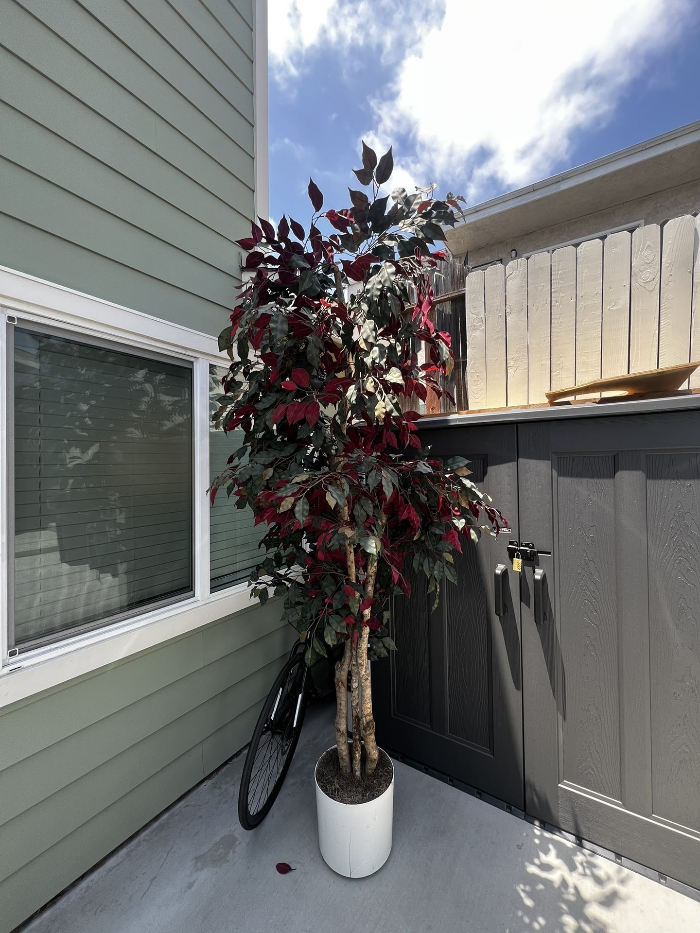 8 Foot Tree/plant Fake