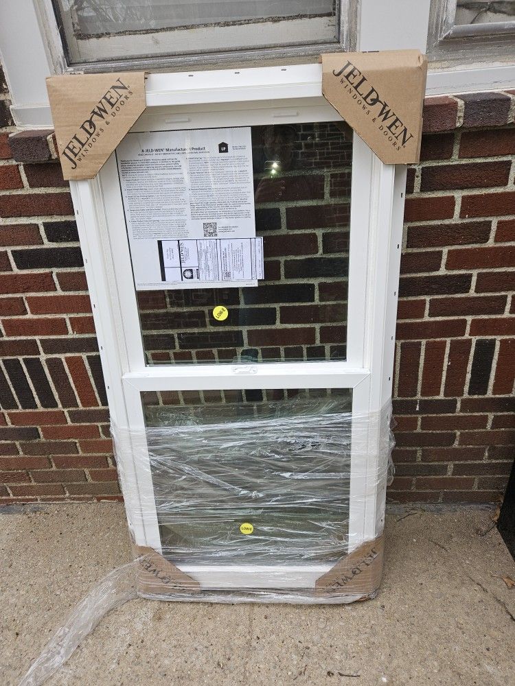 28x54 jeldwen white vinyl double hung window new construction $260