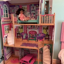5.5ft Tall Doll House 
