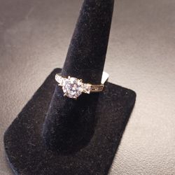 10k Yellow Gold 2.3 G Ring Size 5