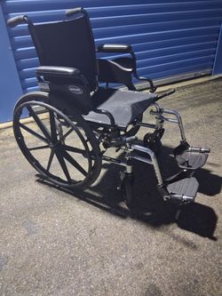 Silla de ruedas INVACARE  $80 dolares