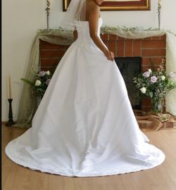 Weeding Dress Size 8 $80
