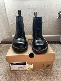 Women’s Dr. Marten’s